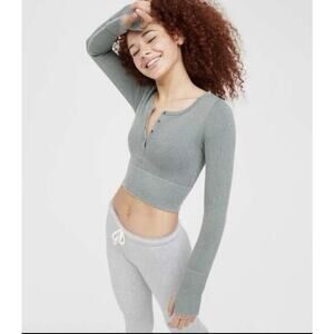 Offline by Aerie Green Waffle Knit Long Sleeve Crop Top size XXL Gorpcore Active